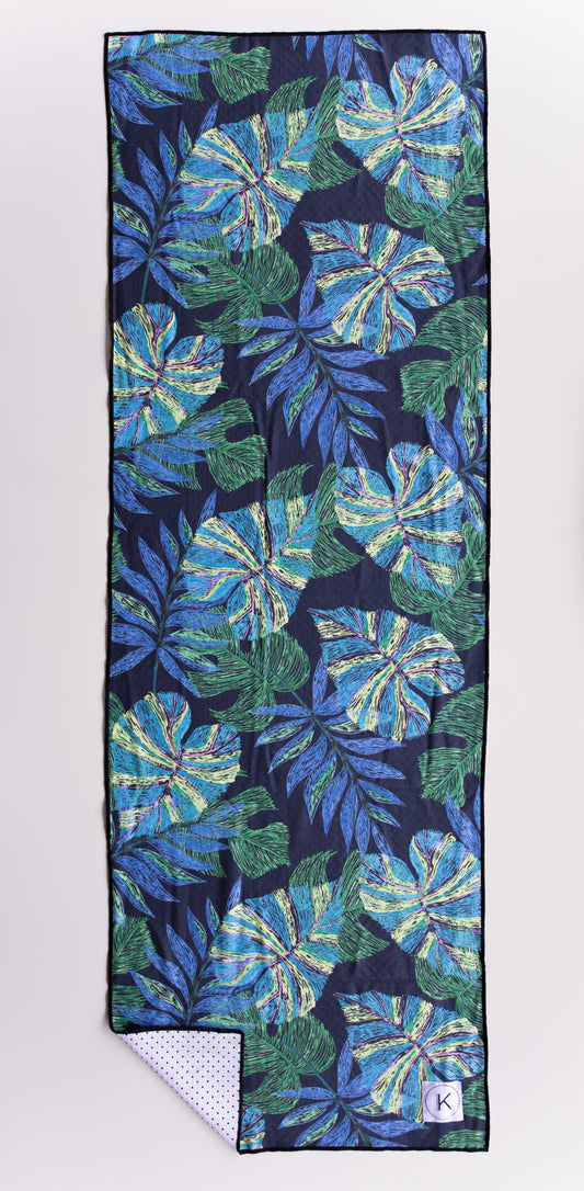 Kaleidoscope yoga towels in vibrant prints for men and women, perfect for hot yoga sessions