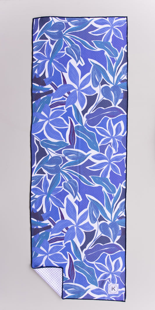 Kaleidoscope yoga towels in vibrant prints for men and women, perfect for hot yoga sessions